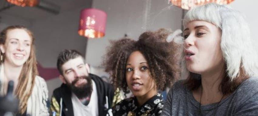 Elektronik Sigara ile en iyi orjinal muz aromalı likit seçimleri ve güvenli kullanım ipuçları