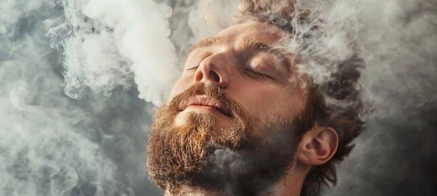 E-Shisha ile en iyi şarjlı sigara incelemesi güvenlik performans ve pil avantajları