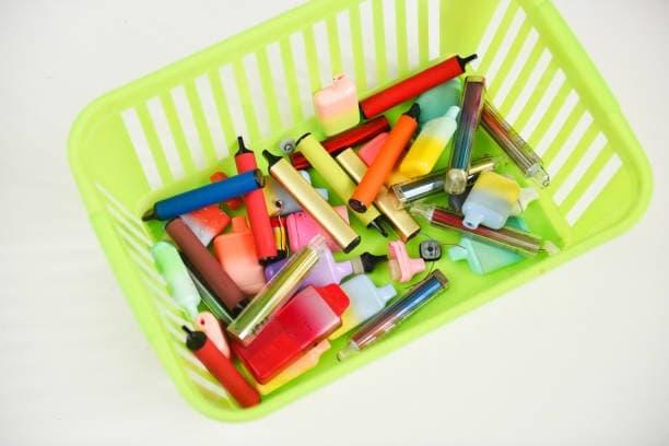 Egyszerhasználatos E-Cigaretta ile 4 ün 4 lü kombinasyonu avantajları ve incelemeleri