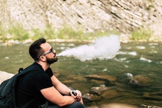 e-füst ile melo3 mini deneyimi e-füst dünyasında melo3 mini farkını keşfedin